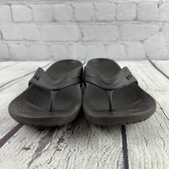 Crocs‎ KADEE II ~ Flip Flops/Thong Sandals - Women's Size 6 Brown - Picture 2 of 9